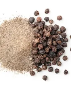 High-quality whole black peppercorns and ground powder, the raw material for premium Piper nigrum (black pepper) extract from a leading Indonesian B2B supplier and exporter.